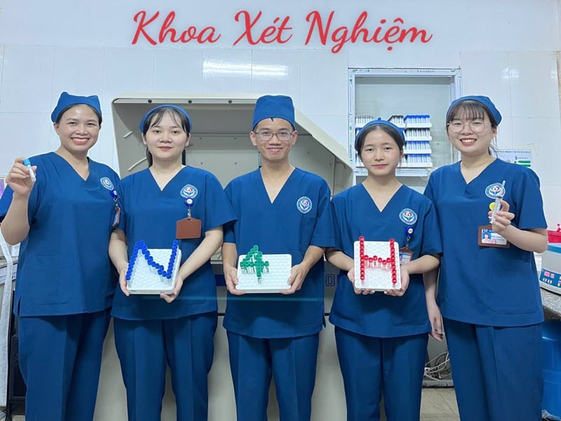 khoa-xet-nghiem-benh-vien-da-khoa-nga-tu-ho