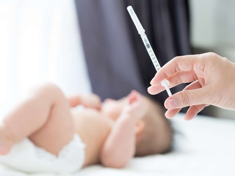 Tại sao cần tiêm vaccine đầy đủ cho trẻ? loi-ich-cua-tiem-vaccine-day-du-cho-tre