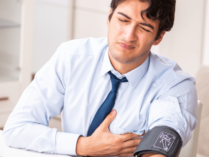 nguyen-nhan-tut-huyet-ap-dot-ngot-la-gi