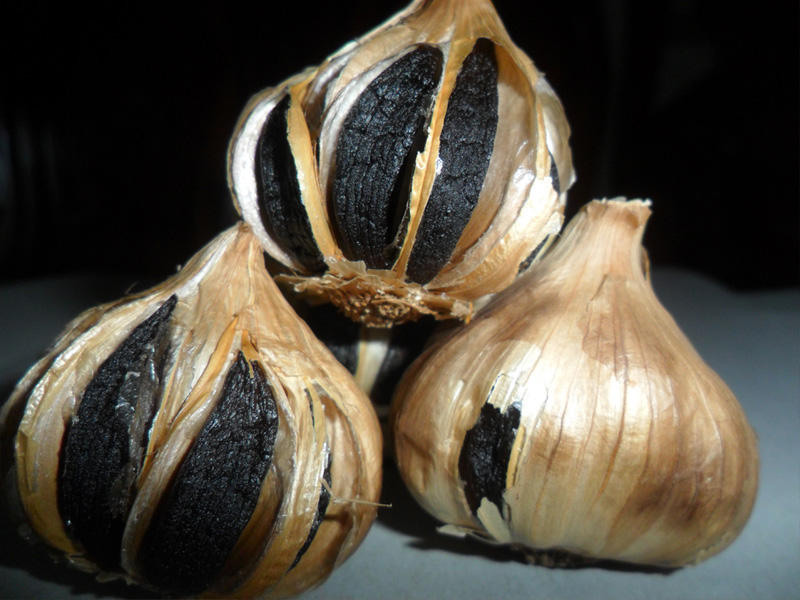 toi-den-cung-co-nhieu-tac-dung-voi-suc-khoe