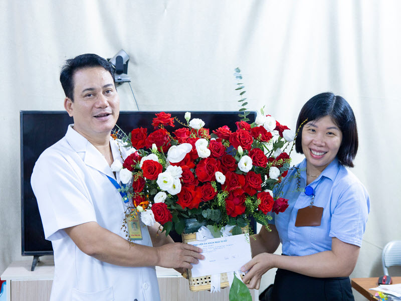 trao-giai-cuoc-thi-xanh-sach-dep-2025-tai-bvdk-nga-tu-ho-6