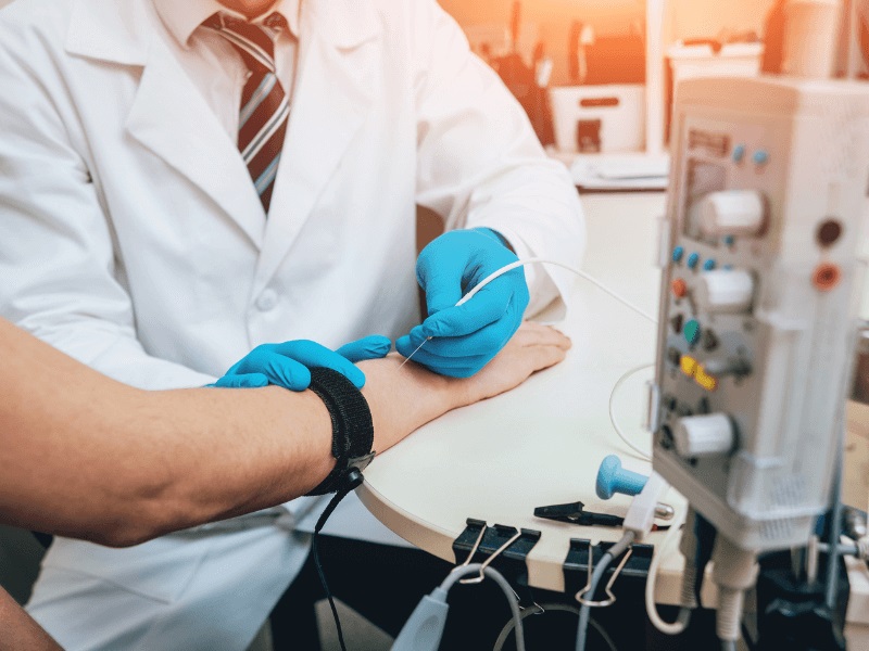 dieu-tri-liet-day-than-kinh-mat