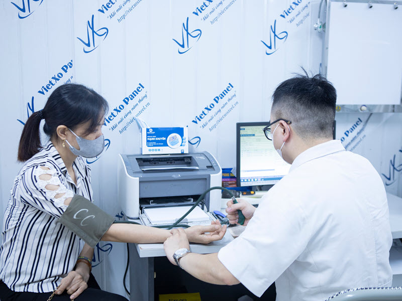 hinh-anh-lam-viec-ngay-cuoi-tuan-tai-benh-vien-7