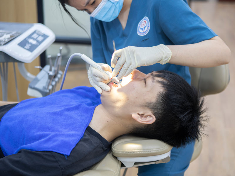 1 ngày làm việc tại Phòng khám Răng Hàm Mặt – BVĐK Ngã Tư Hồ hoat-dong-o-phong-kham-rang-ham-mat-3