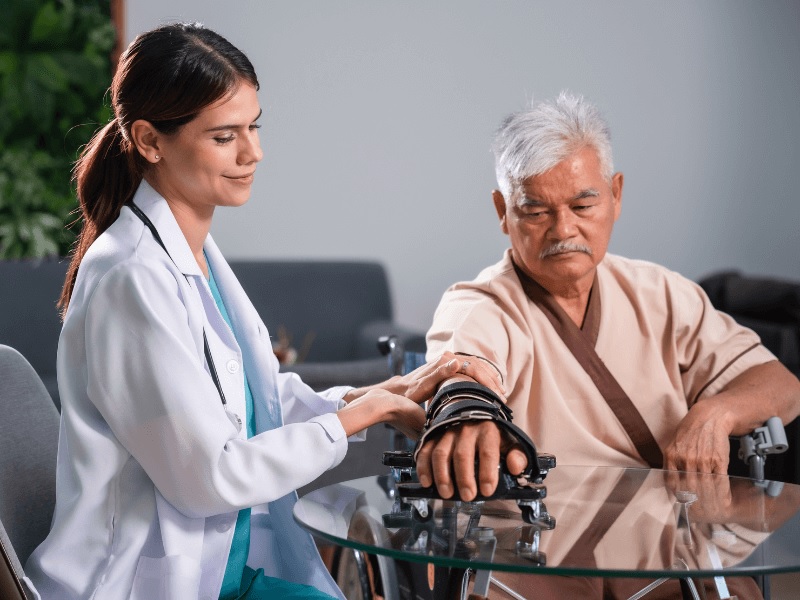 Dấu hiệu cảnh báo đột quỵ sớm: Nhận biết kịp thời để cứu sống người bệnh nhung-doi-tuong-de-bi-dot-quy