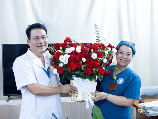 trao-giai-cuoc-thi-xanh-sach-dep-2025-tai-bvdk-nga-tu-ho-1