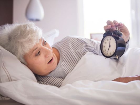 nguyen-nhan-gay-roi-loan-giac-ngu-o-nguoi-cao-toi